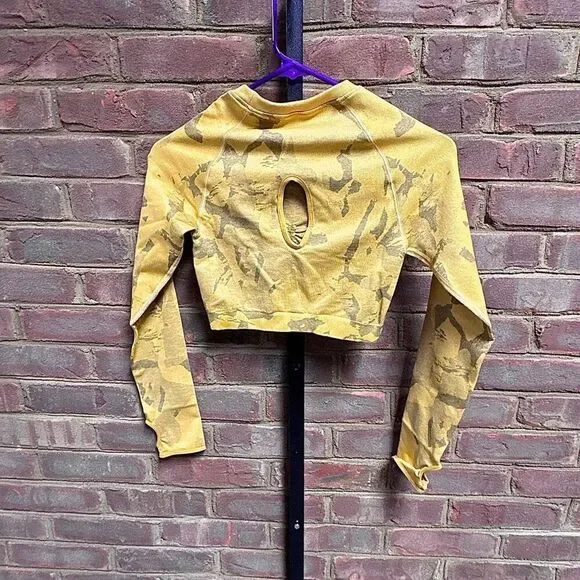 Gymshark ADAPT CAMO SEAMLESS LONG SLEEVE CROP TOP Sz Small NEW - Picture 7 of 8